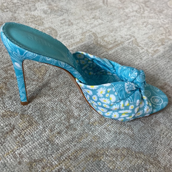 Schultz heels - Picture 4 of 4